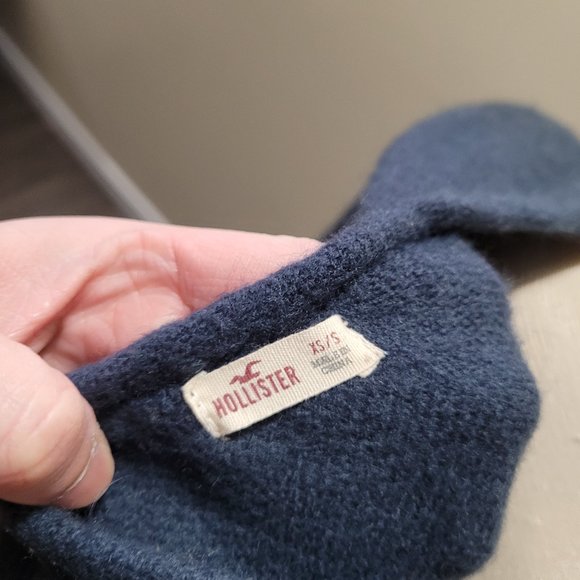 dark blue with striped aztec pattern shrug - Picture 2 of 4